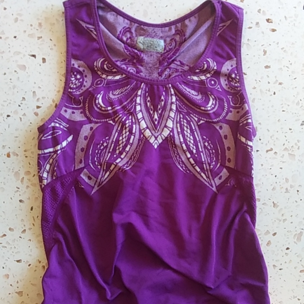 Athleta | Purple with White Graphic Print Form Fitting Ribbed Tank Top | S